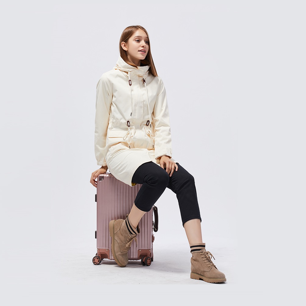 Outdoor Women's Thin Windbreaker Winter Stormsuit Coat