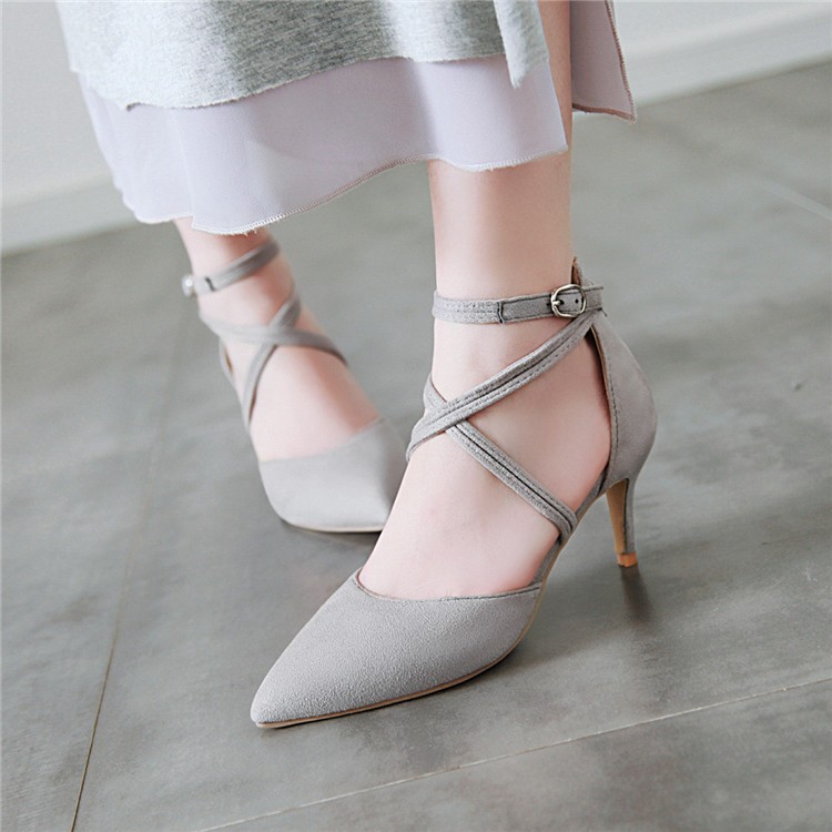 Women's stiletto shoes with cross front strap 