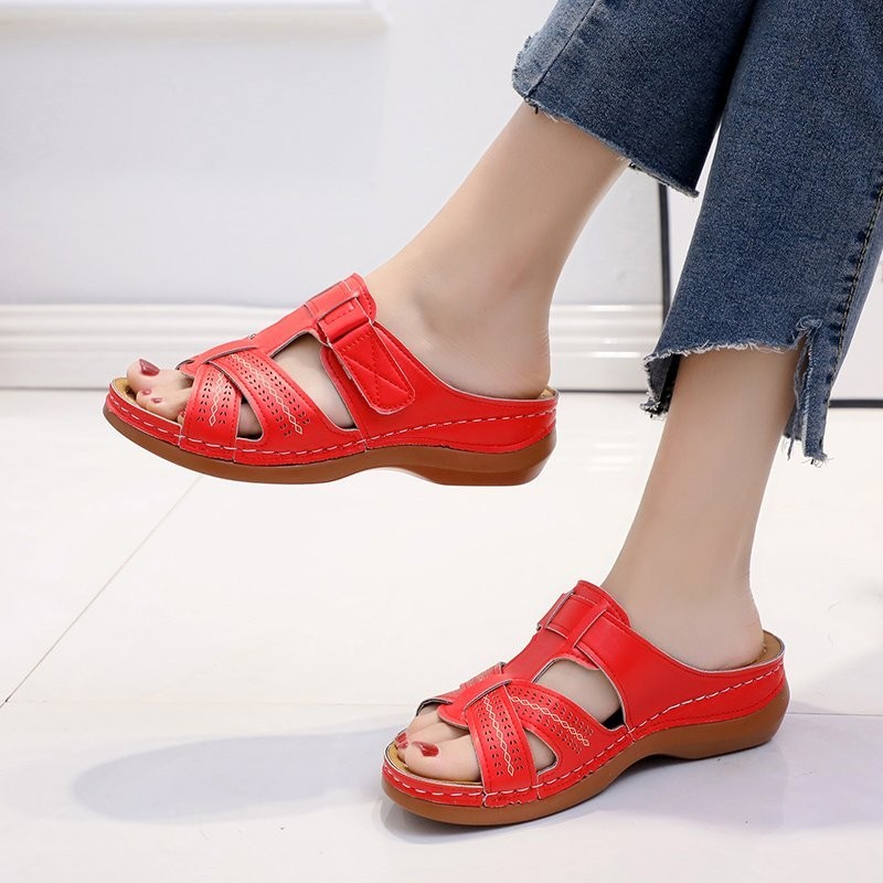 Women’s Retro Sandals Red