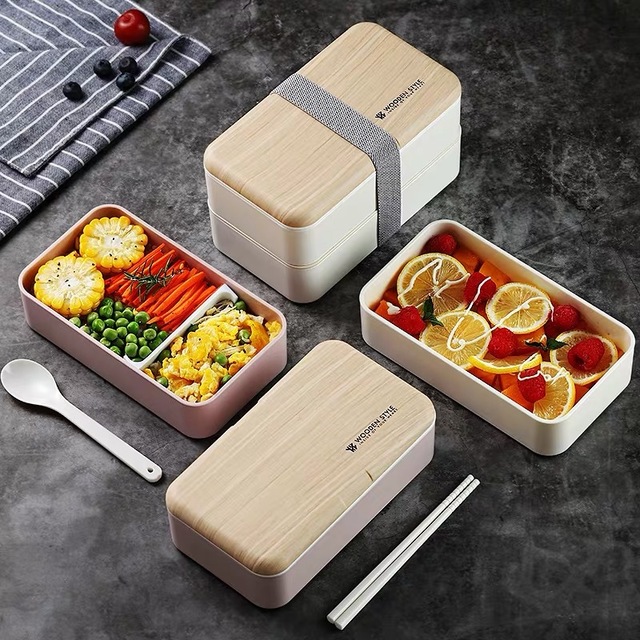 Portable lunch box with double-layer separation lunch box can be microwaved (with spoon and chopsticks)