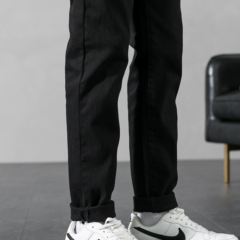 Loose fit men's denim jeans