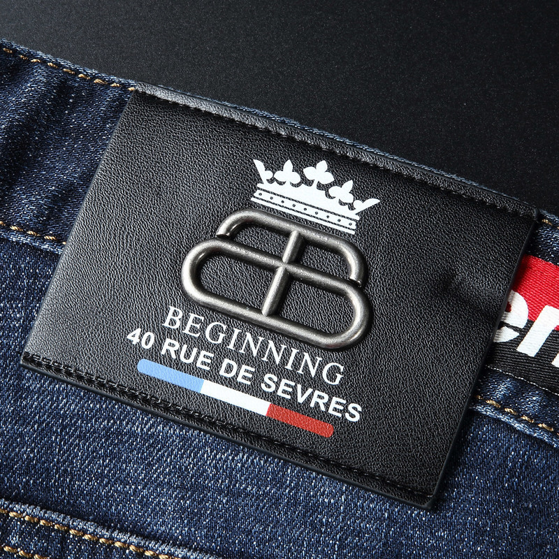 Loose fitting comfortable Men's Straight-Leg Jeans